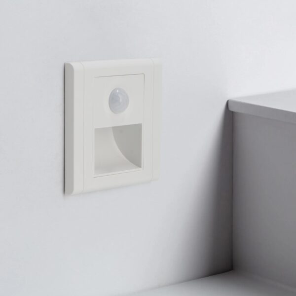 Balizador LED encastrável com Sensor PIR Nomis Square 1,2W 4500K