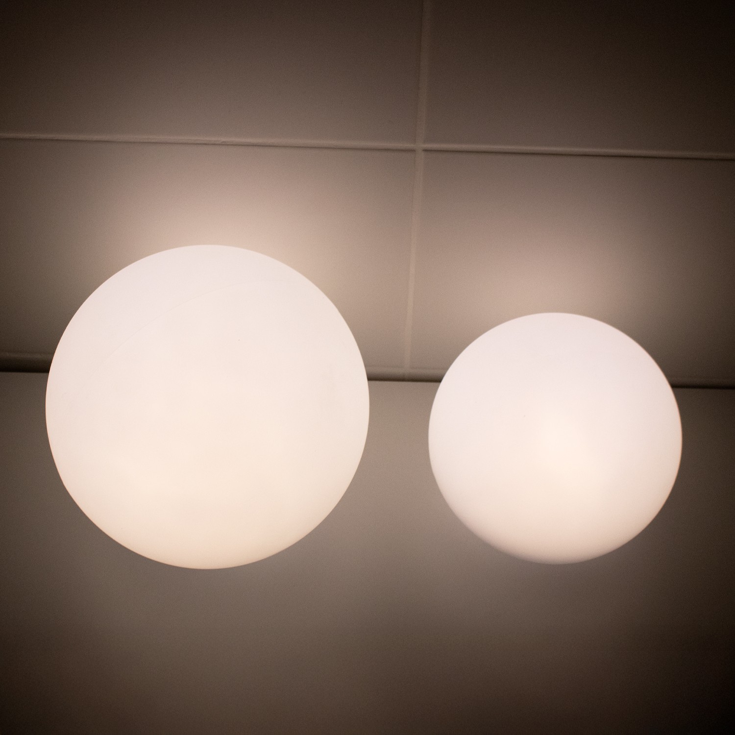 Bola solar LED Sara para exterior 25Ø cm 3000K - Image 3