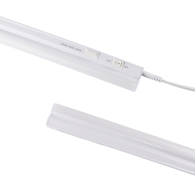 Régua AXINITE 120cm com interruptor 1x16W LED 1800lm 3CCT C.117,4xL.2xAlt.3,5cm branco