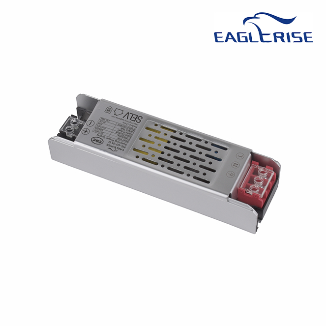 Transformador de tensão constante AC/DC (Driver) 24Vdc 60W 12,8x3,7x2,75cm, em metal